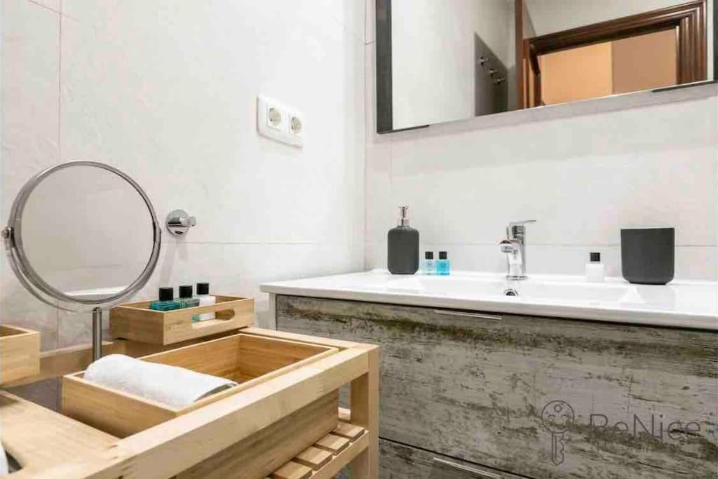 Luxury Apartamento Sevilla Centro -Triana Exterior photo